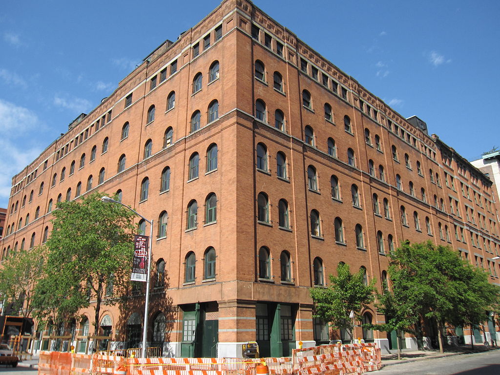 One of the best luxury apartment buildings New York has to offer - Tribeca