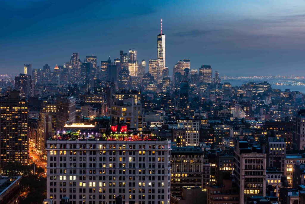 Night view of apartments and buildings in Manhattan